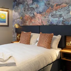 4* Отель Keavan's Port Hotel,