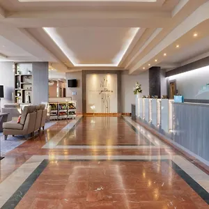 Hilton Garden Centre דבלין